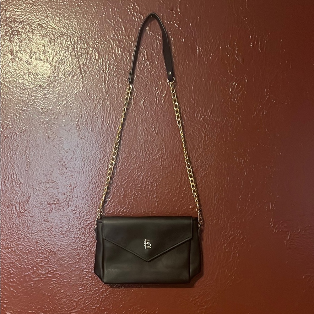 Elegant Black Leather Shoulder Bag